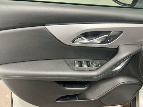 Used 2021 Chevrolet Blazer LT FWD image 20