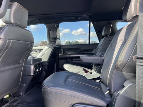 Used 2023 Ford Expedition Max Platinum image 5