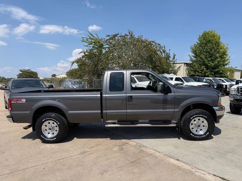Used 2003 Ford F250 XLT AWD/4WD image 19