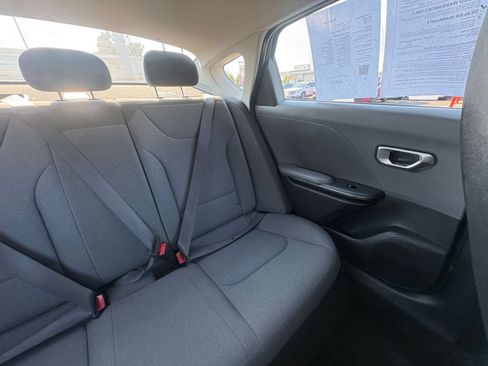 Used 2025 Kia K4 FWD image 37
