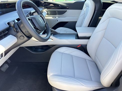 New 2026 Lincoln Nautilus Premiere image 15