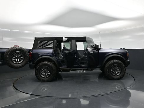 Certified 2021 Ford Bronco 4-Door AWD/4WD image 4