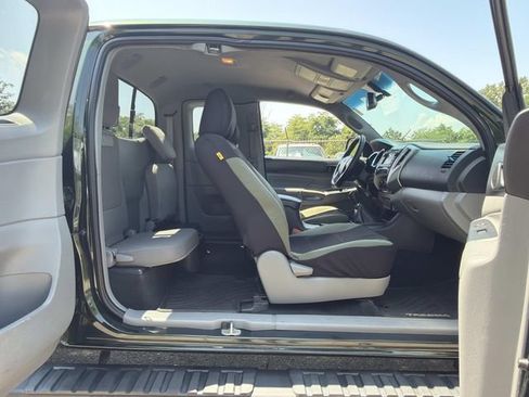 Used 2013 Toyota Tacoma 4x4 Access Cab w/ SR5 Pkg image 12