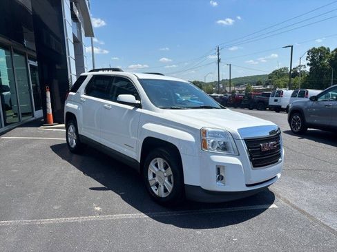 Used 2013 GMC Terrain SLE w/ Convenience Package FWD image 4