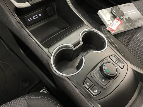 Certified 2022 GMC Terrain SLE w/ Driver Convenience Package FWD image 31