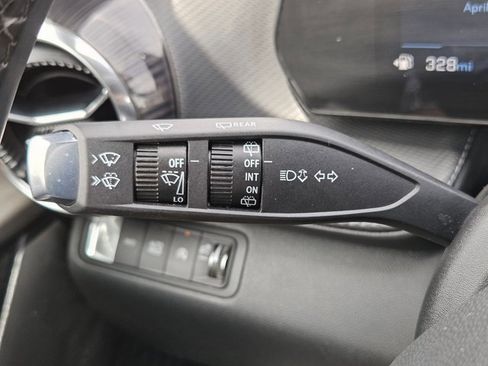 Used 2026 Chevrolet Equinox LT image 15