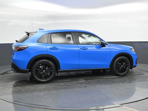 Used 2026 Honda HR-V Sport image 2