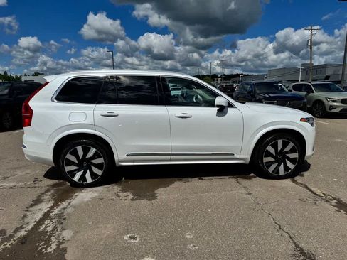 Used 2024 Volvo XC90 T8 Plus w/ Protection Package Premier AWD/4WD image 4