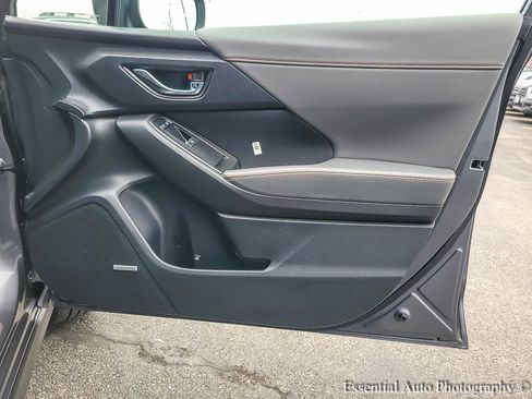 Certified 2025 Subaru Crosstrek 2.5i Limited w/ Crosstrek Mirror Package image 21