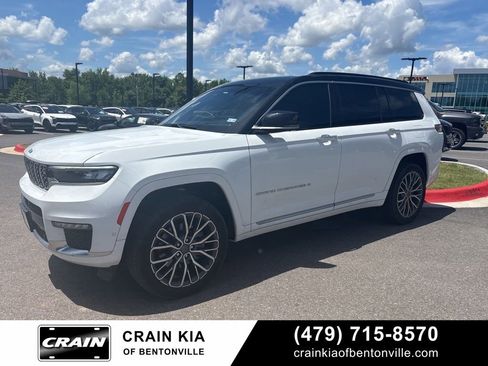 Used 2025 Jeep Grand Cherokee L Summit AWD/4WD image 2