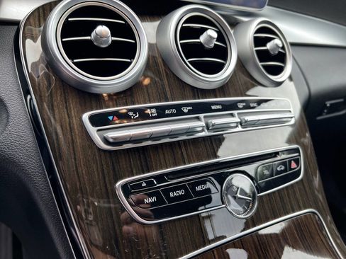 Used 2015 Mercedes-Benz C 300 Sedan image 27