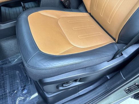 Used 2023 Land Rover Defender 110 X AWD/4WD image 30