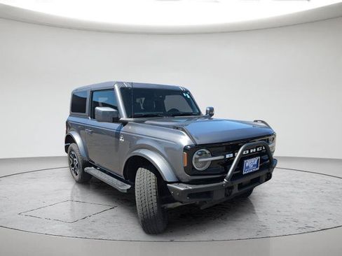 Certified 2022 Ford Bronco Outer Banks AWD/4WD image 1