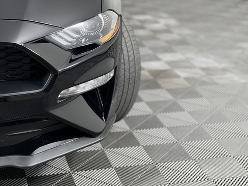 Used 2022 Ford Mustang Premium image 8