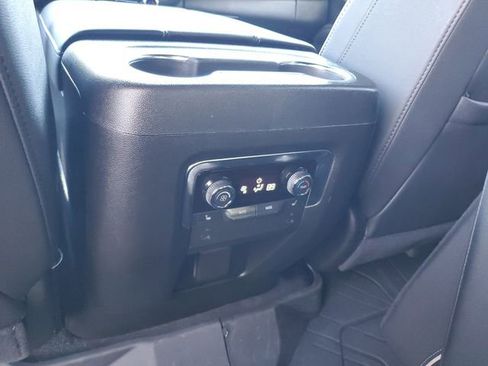 Used 2025 Chevrolet Suburban Premier image 14