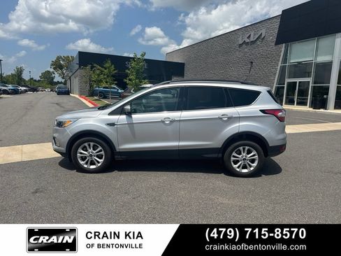 Used 2018 Ford Escape SE AWD/4WD image 10