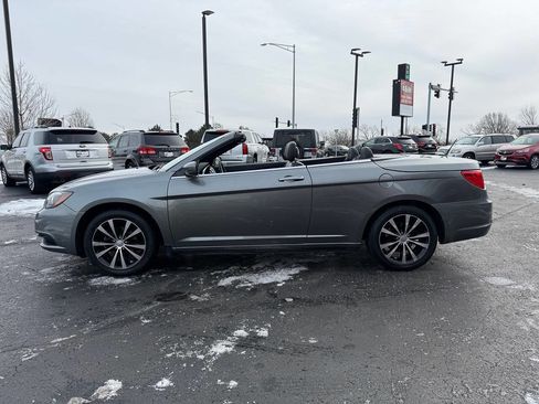 Used 2012 Chrysler 200 S image 4