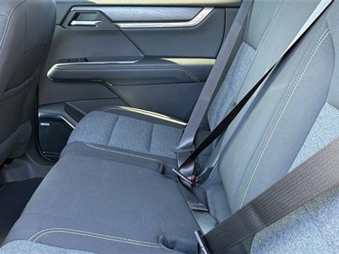 Used 2025 GMC Acadia Elevation image 18