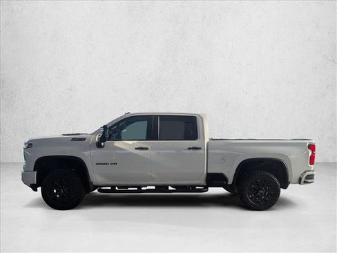Used 2024 Chevrolet Silverado 2500 LT w/ Z71 Sport Edition image 8
