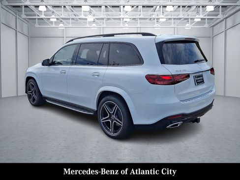 New 2026 Mercedes-Benz GLS 450 4MATIC image 3