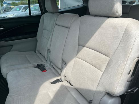 Used 2017 Honda Pilot EX image 22