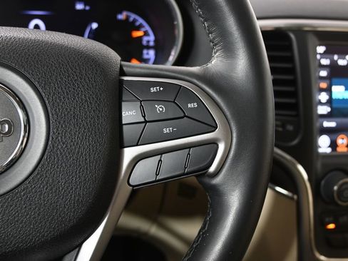 Used 2018 Jeep Grand Cherokee Limited w/ Trailer Tow Group IV image 38