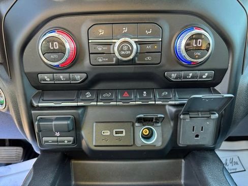 Used 2021 GMC Sierra 1500 AT4 AWD/4WD image 16
