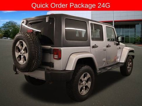 Used 2018 Jeep Wrangler Unlimited Sahara image 3