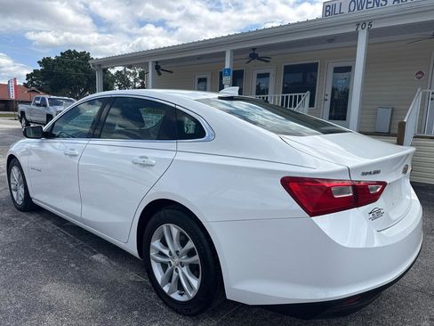 Used 2018 Chevrolet Malibu LT FWD image 5