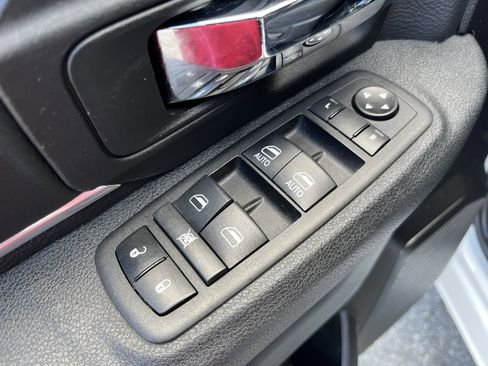 Used 2024 RAM 1500 Warlock RWD image 14