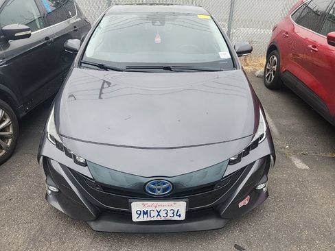 Used 2017 Toyota Prius Prime Advanced FWD image 2
