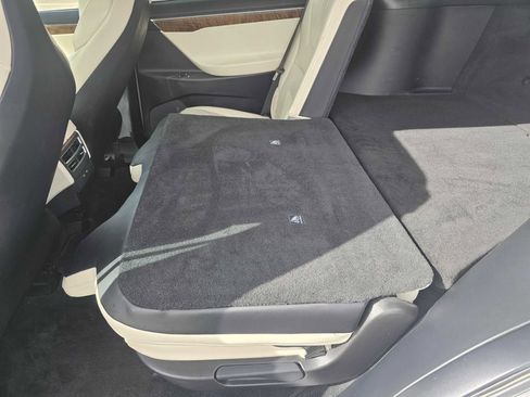 Used 2017 Tesla Model X 75D image 31