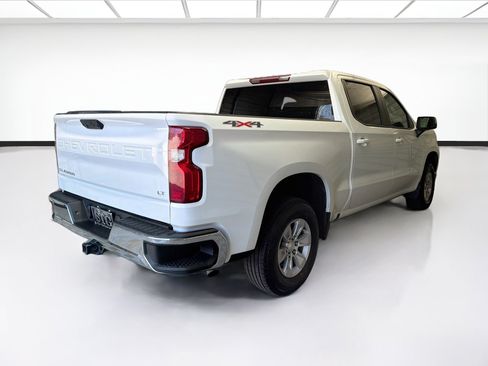 Used 2023 Chevrolet Silverado 1500 LT w/ Protection Package AWD/4WD image 4
