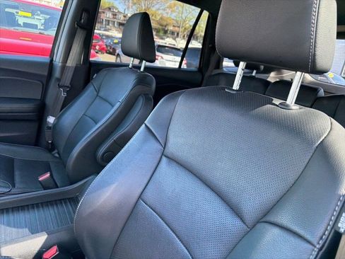 Used 2023 Honda Passport EX-L image 8