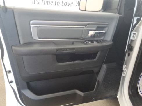 Used 2023 RAM 1500 Classic SLT w/ Trailer & Traction Group image 17