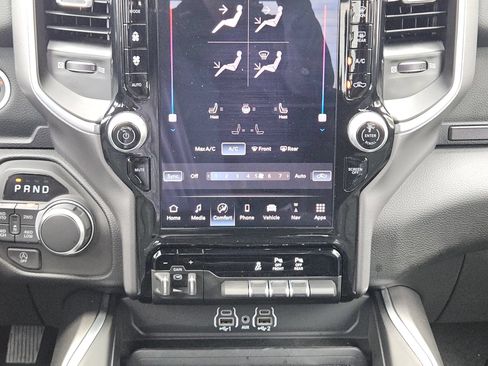 New 2026 RAM 1500 Lone Star AWD/4WD image 17