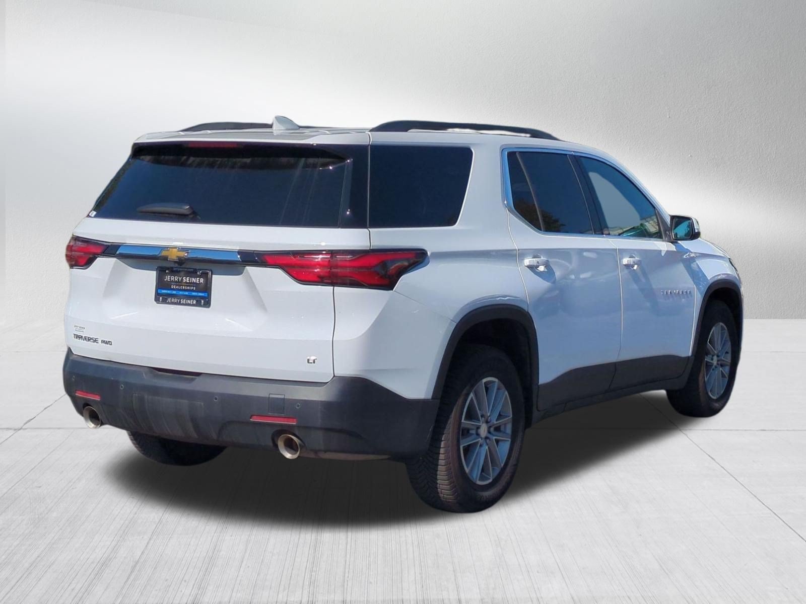 Used 2022 Chevrolet Traverse LT AWD/4WD image 5