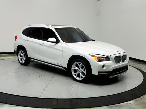 Used 2014 BMW X1 sDrive28i RWD image 3