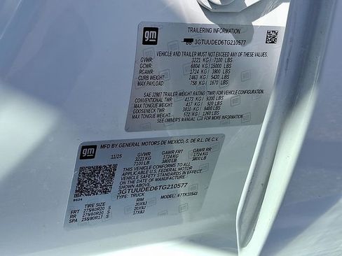 Certified 2026 GMC Sierra 1500 SLT w/ SLT Premium Package AWD/4WD image 26
