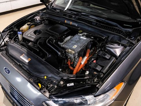 Used 2014 Ford Fusion SE FWD image 58