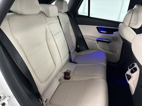 Certified 2025 Mercedes-Benz GLC 350e 4MATIC image 31