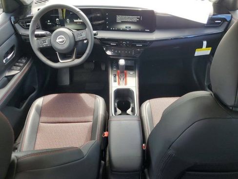 Certified 2026 Nissan Kicks SR FWD image 7