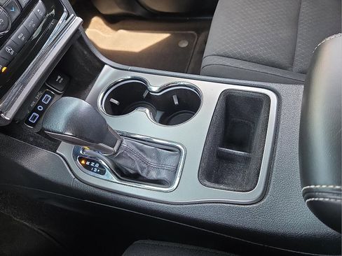 Used 2021 Jeep Grand Cherokee Freedom Edition image 25