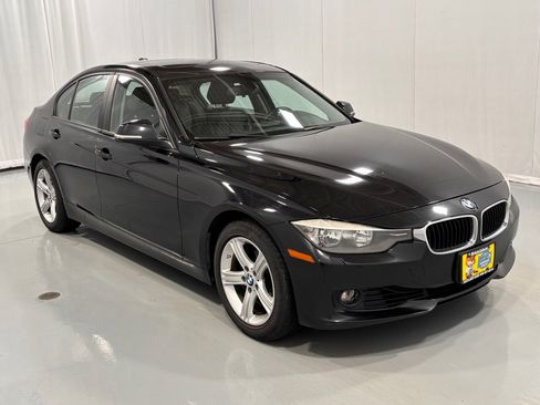 Used 2013 BMW 328i xDrive Sedan image 3