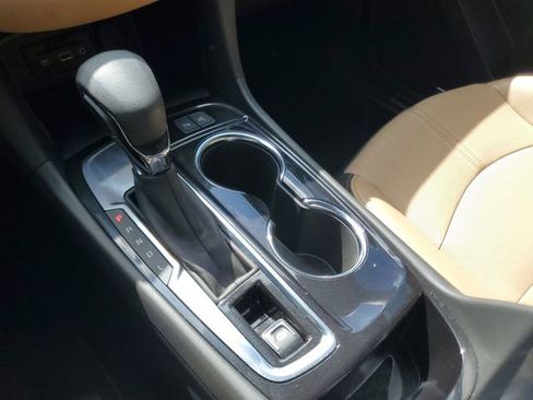 Used 2023 Chevrolet Equinox Premier FWD image 30