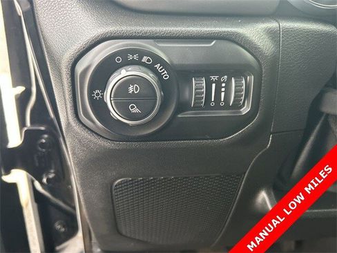 Certified 2021 Jeep Gladiator Sport image 17