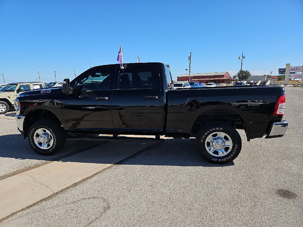 Used 2024 RAM 2500 Tradesman w/ Chrome Appearance Group AWD/4WD image 3
