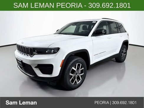 New 2027 Jeep Grand Cherokee Laredo X AWD/4WD image 3