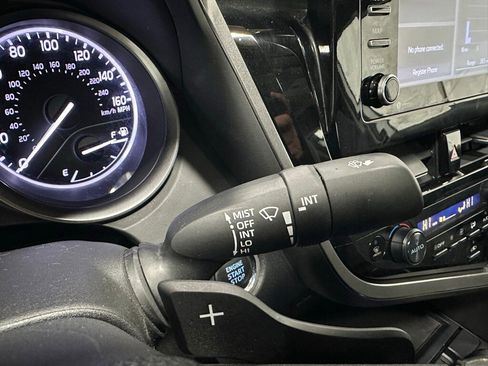 Used 2022 Toyota Camry SE image 23