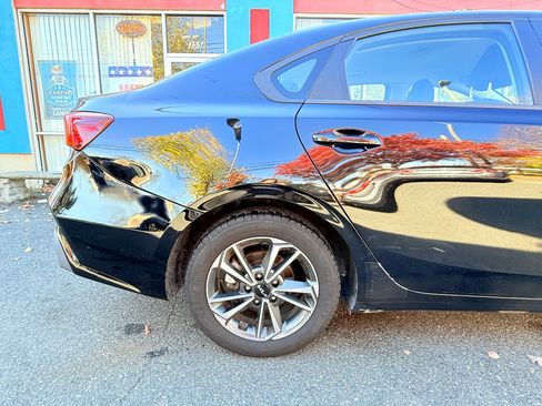 Used 2023 Kia Forte LXS image 12